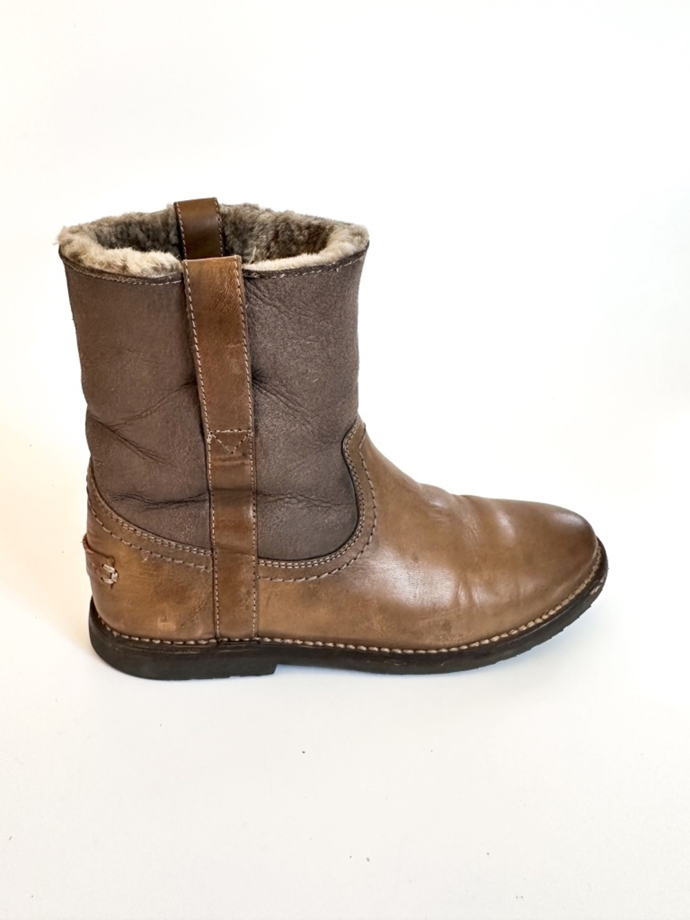 Frye Celia Short Shearling Boot Size 9.5 Taupe Brown Leather Faux Fur Lined
